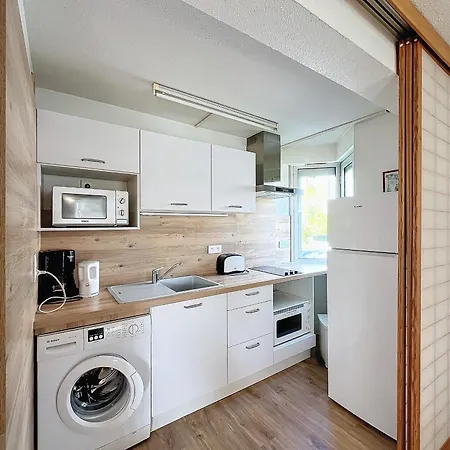 Avec Terrasse, Proche Thermes Et Centre, Animaux Acceptes, Wifi Inclus, - Fr-1-451-66 Apartment