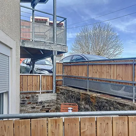 Apartment Avec Terrasse, Proche Thermes Et Centre, Animaux Acceptes, Wifi Inclus, - Fr-1-451-66 *