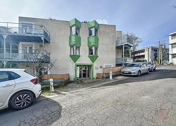Avec Terrasse, Proche Thermes Et Centre, Animaux Acceptes, Wifi Inclus, - Fr-1-451-66 Διαμέρισμα *